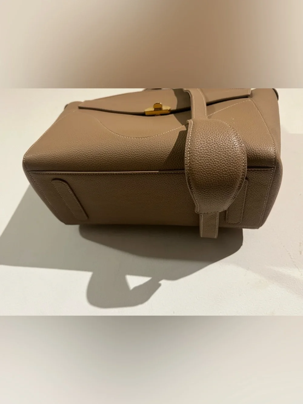 Oleada two way leather bag - Picture 3 of 11